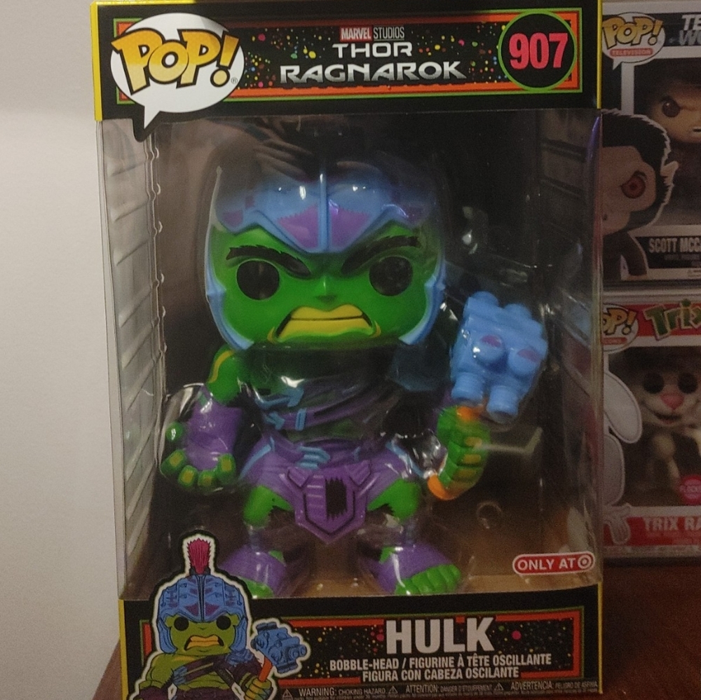 Jumbo Funko pop 10 inch glow hulk